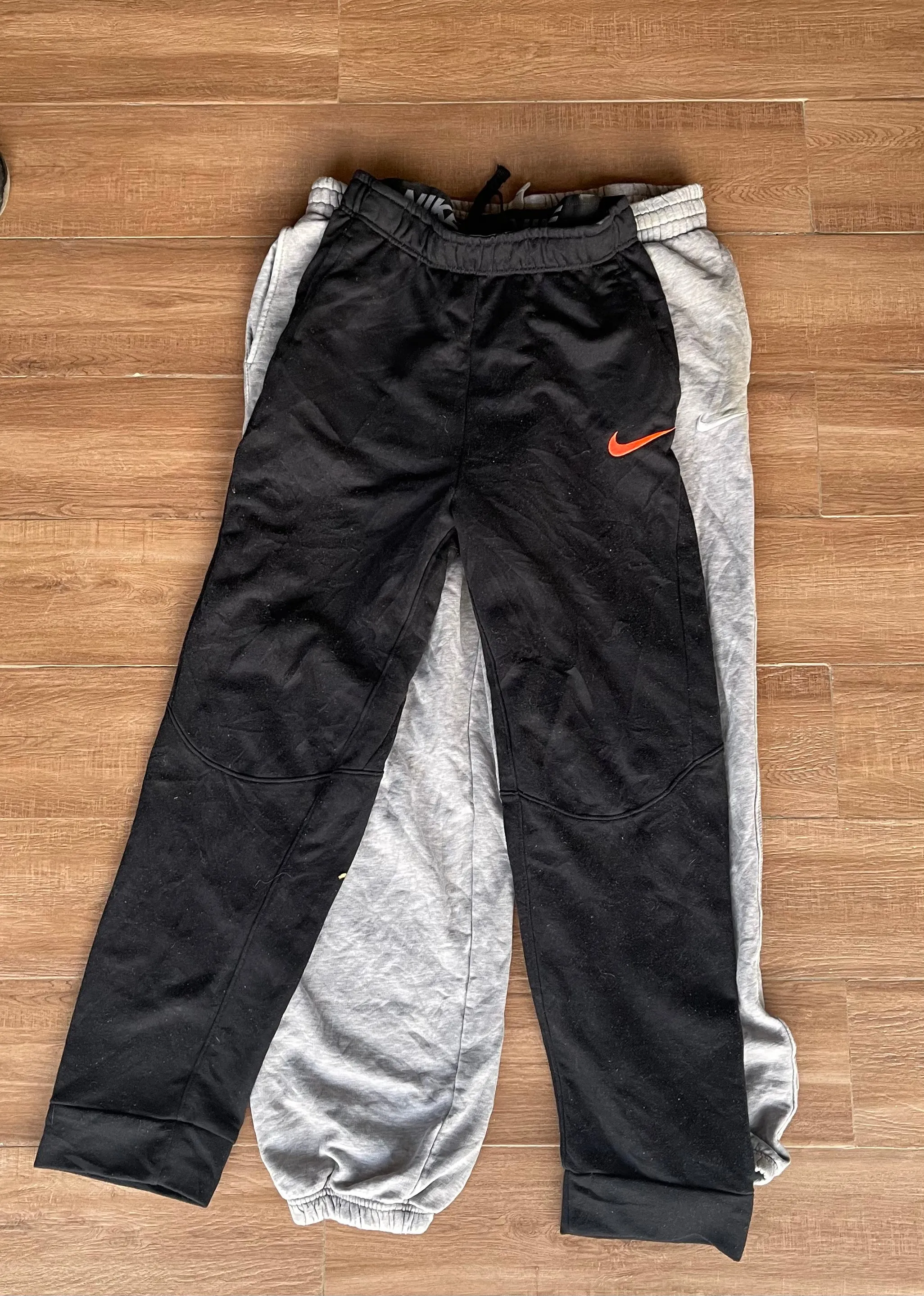 Nike jogging pants